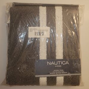 NAUTICA ACCENT AREA RUG DARK GRAY AND WHITE